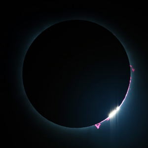 Total Solar Eclipse - Baily's Beads During 3rd Contact by Gabe Shaughnessy 