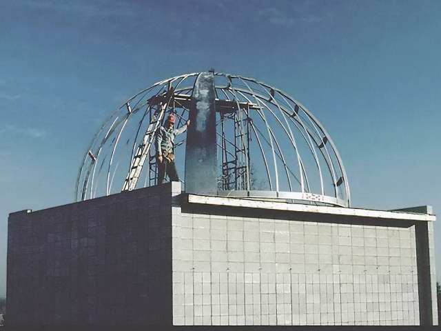 Gerry Samolyk - First skin applied to dome