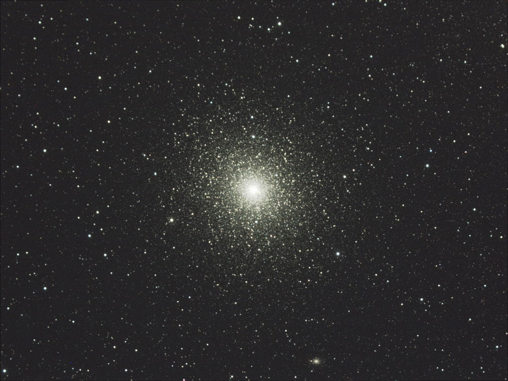 NGC 
		104 - 47 Tucana  by Tom Schmidtkunz 